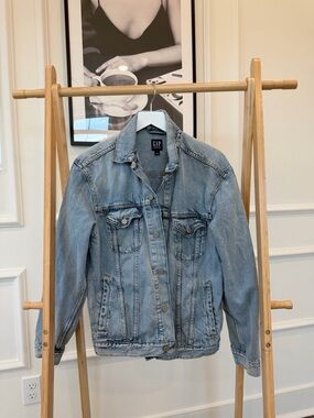 GAP Light Blue Vintage-Style Denim Jacket
